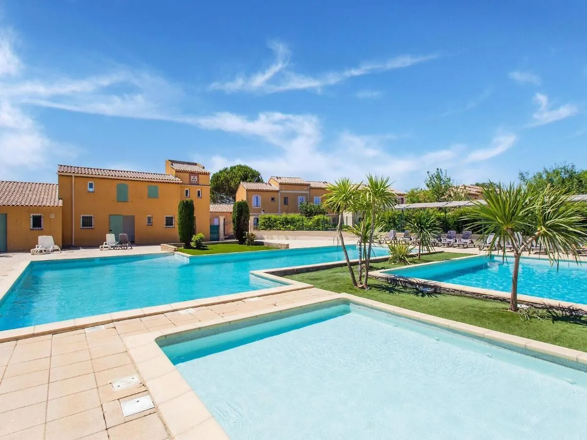 Comfortable Holiday Home With Swimming Pool Arles 0*,